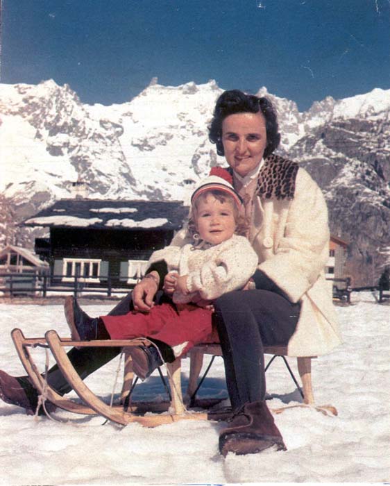 http://media.evangelizo.org/images/santibeati/G/Santa_Gianna_Beretta_Molla/Santa_Gianna_Beretta_Molla_P.jpg